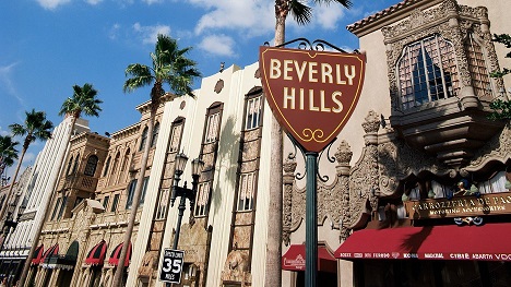 Celebrity Tour in Beverly Hills and Rodeo Drive in your rental car
